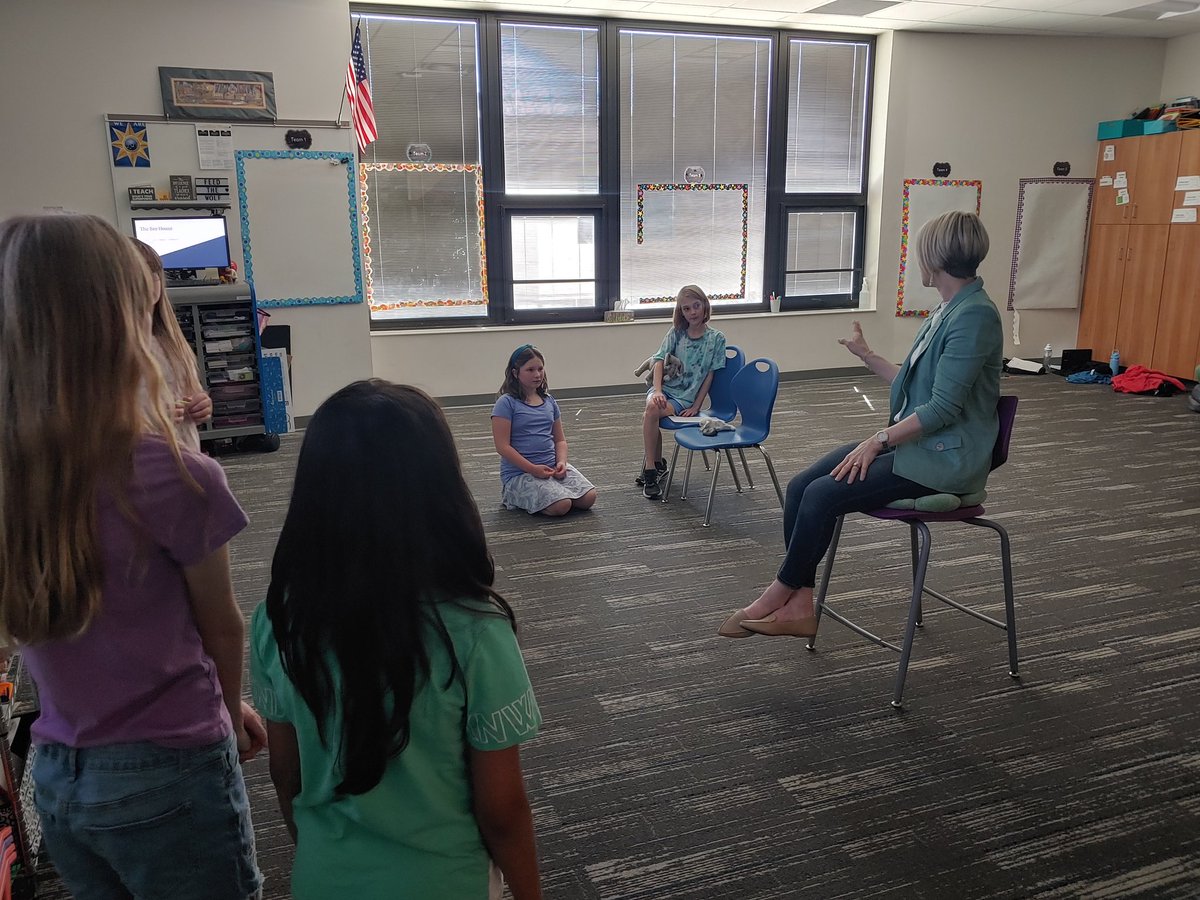 MaddenTCS's tweet photo. Thank you Mrs. Davis for coming in to listen to our presentation and give us feedback on our Bee Project! We are so excited to explore the possibilities! @tcs_curriculum @_sofiacerrato https://t.co/GX7sWYPfnw