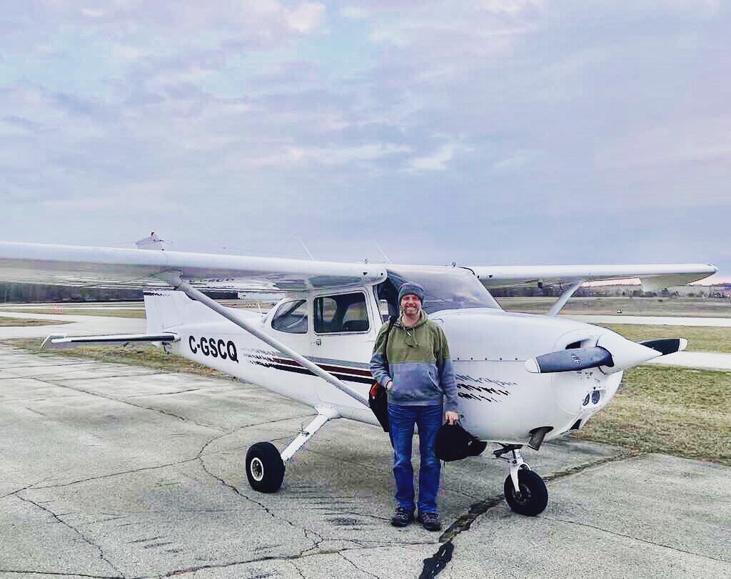 Congrats Maik for flying solo for the first time, kudos to Haonan for encouraging him to take this step👍 #flight6ix #flightschoolcanada #canada🇨🇦 #ontariocanada #guelphontario #guelphbusiness #guelphschools #epicadventures #grouponcanada #groupon #learntofly #becomeapilot