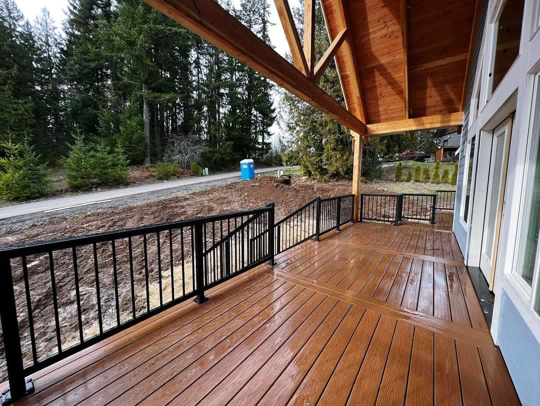 LexarHomes's tweet photo. Built to perfection by Sokol Construction, this deck addition to the Summit home plan will make for some outdoor bliss at this home being built by Lexar Northwest Oregon!

#customhomebuilder #lexarhomes #customhome #homebuilder #oasis #timberframe #pnw #deckgoals #outdoorliving https://t.co/qrVG4SYJ3q