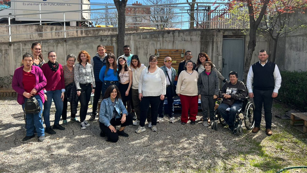 PlenaMadrid's tweet photo. 🙋‍♀️🙋‍♂️Las personas con discapacidad intelectual reclaman su derecho a un ocio inclusivo y en igualdad: "Todo les cuesta el doble".

🆓 Se acerca el Día Mundial del Ocio y pedimos la gratuidad de acceso a las personas de apoyo. #EsUnDerecho #NoEsUnLujo

ℹ️https://t.co/JOW4SgDPLJ https://t.co/whv5mNmDR4