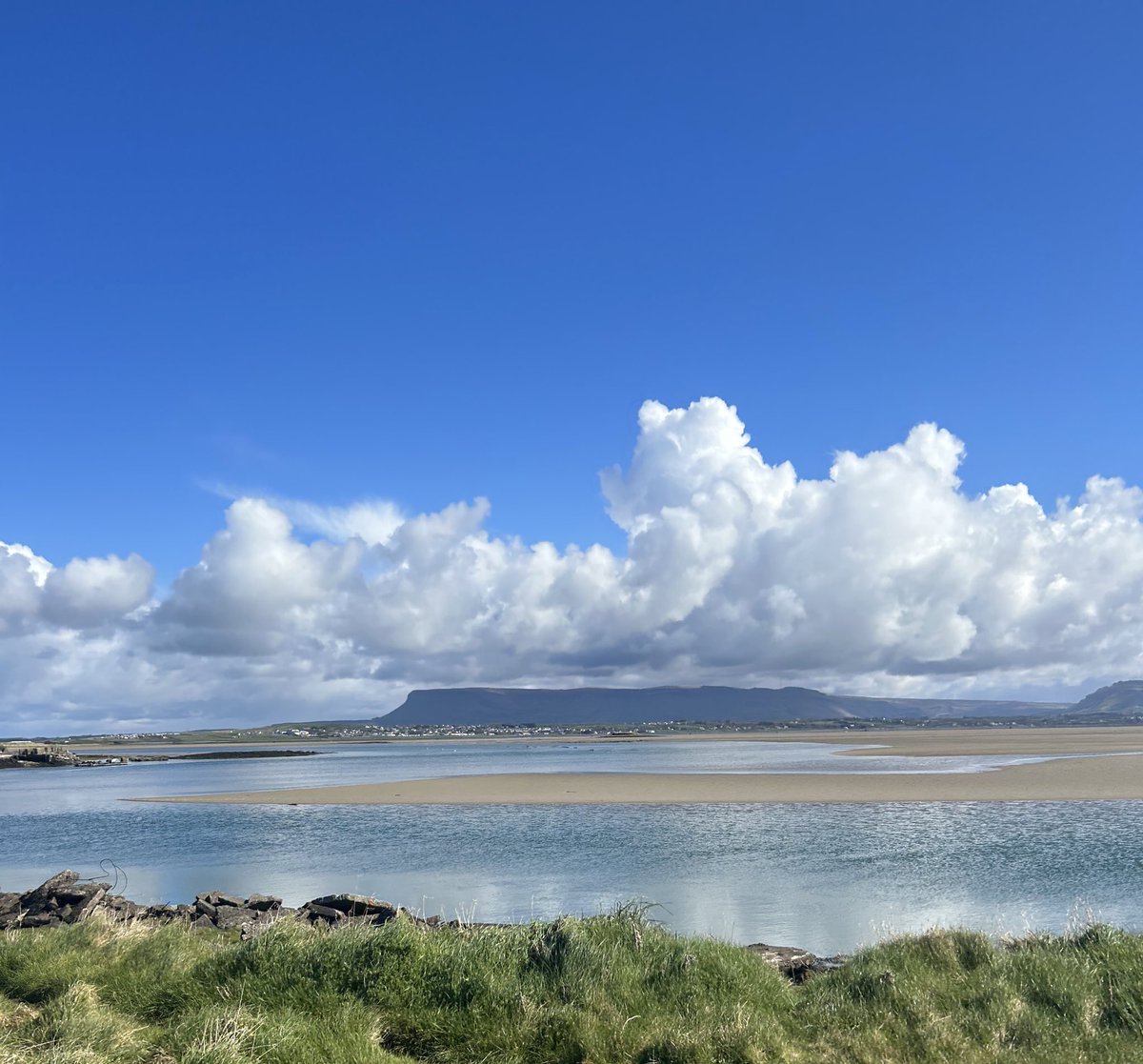 Beautiful morning walk #50kmChallenge <a href="/sligorovers/">Sligo Rovers</a> #strandhill idonate.ie/fundraiser/Dei…