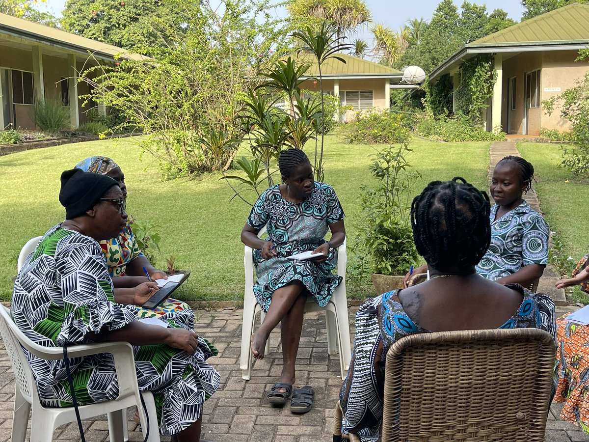 Michael851112's tweet photo. @miseancara member #SSL Ghana are working their way through a strategic planning process facilitated by @ipdafrica to serve the poor &amp; the marginalized efficiently &amp; effectively for the period 2023-2028 #LeaveNoOneBehind @johnmoffett4 https://t.co/jl2E99yM3J