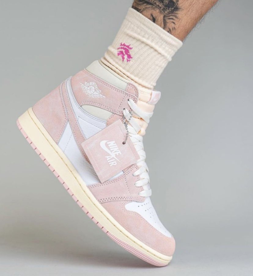 DayDreamKicks's tweet photo. AJ1 ‘Washed Pink’🌸 https://t.co/phtPWoXcpM