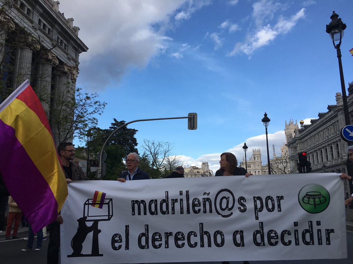 MadridDerechoDecidir tweet media