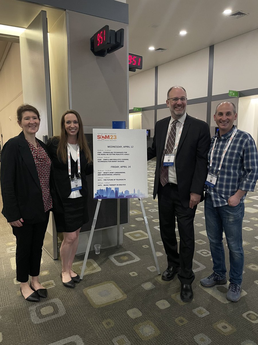 Honored to talk about updates in cardiorenal and hepatorenal syndromes at #NKFClinicals with @Gordon7Craig. It was also lovely to see @amkaprove, @DanTheKidneyMan, Anna Dutton, and Ron Perrone! @UTSWNephrology @TuftsMCKidney