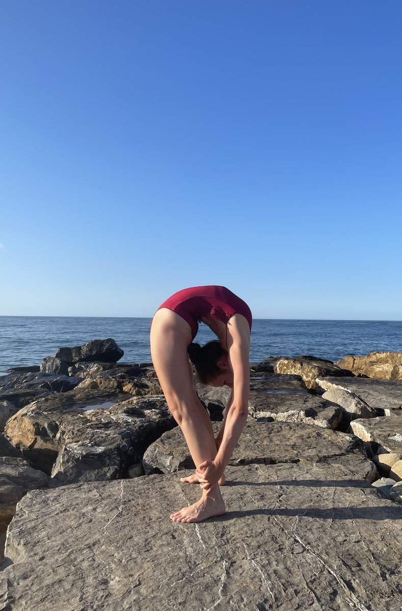 sofia_marty_1's tweet image. Happy Friday❤️
found.ee/Flexy

#sofiamartynova #flexy #singer #songwriter #musicartist #flexible #flexibility #happyfriday #contortion #contortionist #rhythmicgymnastics #yoga #stretching #dancer #backbend #Gymnastics #italy
