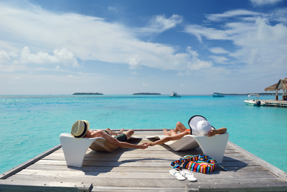 TravelersJoy's tweet photo. ICYMI: Here are the top 10 reasons to #skiptheblender and register for your #honeymoon --> https://t.co/EqPhUQjR6s https://t.co/lX4h6OyHSA