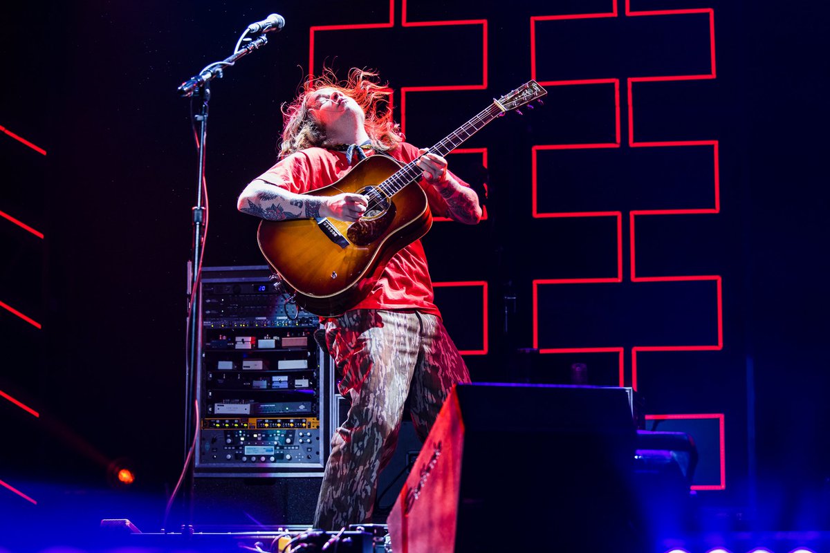 BillyStrings's tweet photo. 4.13.23 / @LandersCenter / 📷 @JFaatz_Photo https://t.co/hlJjvYtfUc