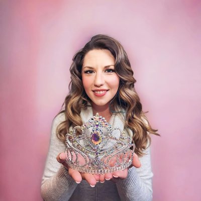 EricaAverill's tweet photo. #NewProfilePic https://t.co/Neu1ul79rD