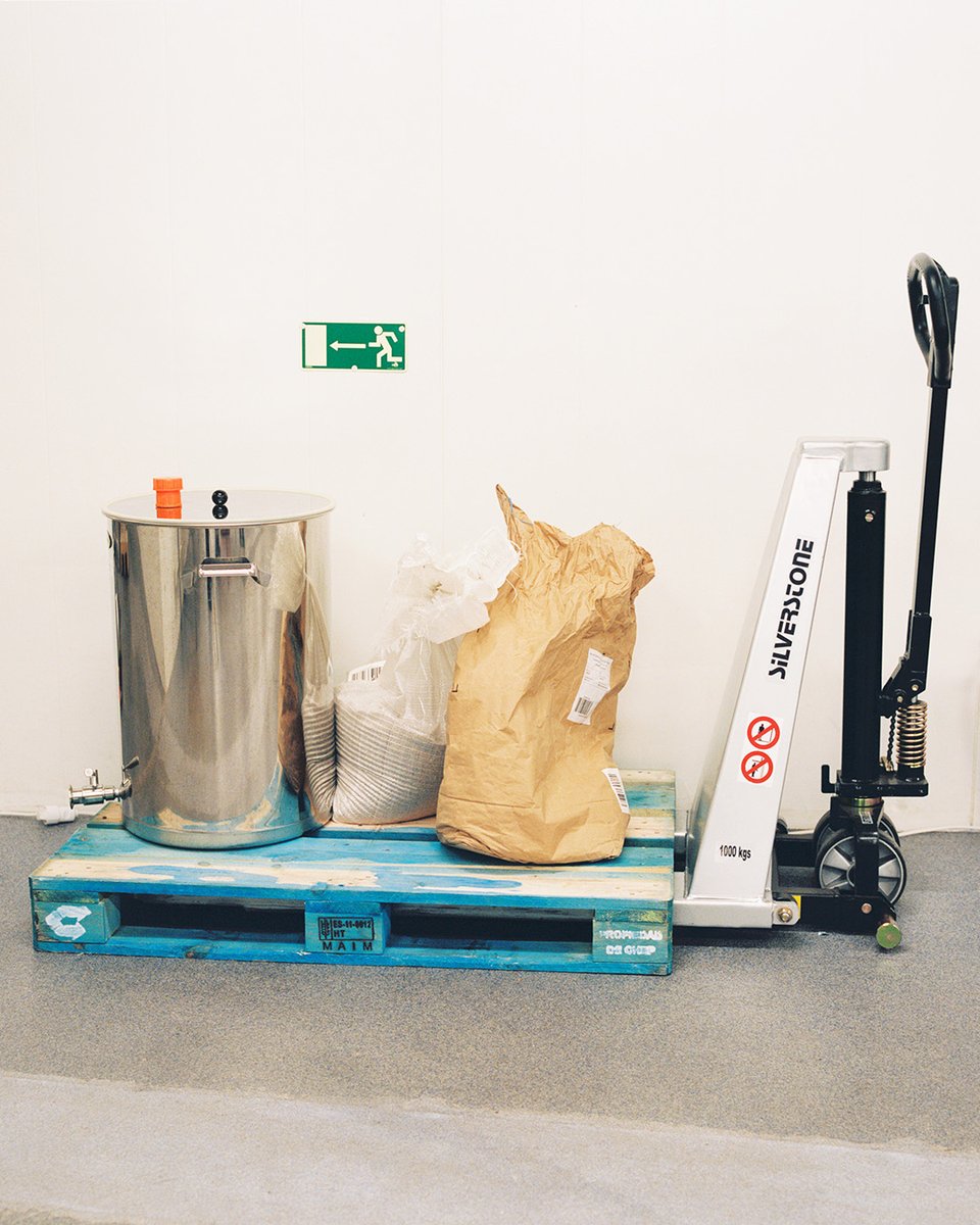 Another day at the distillery. 

Here we make the best of what we have. And then try to make it a little better.

#norrbottensdestilleri #madeintöre