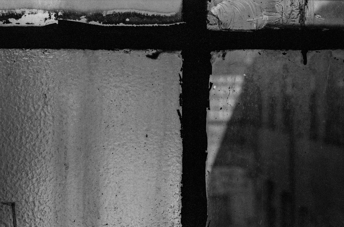 F_UrbanPhoto's tweet photo. Scanning #film ~ #35mm film for the latest #thepauseproject in the Jewellery Quarter #brum https://t.co/TsqAIHMOL5