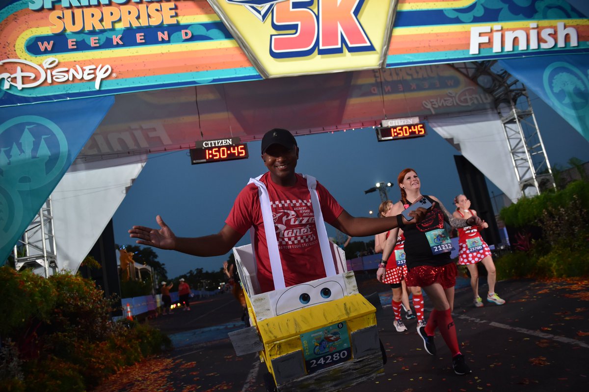 runDisney tweet media