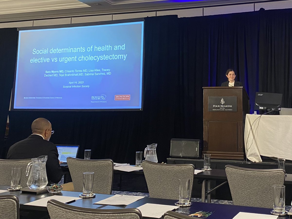 alexyzhuang's tweet image. Brilliant presentation by @BMCSurgery’s @docsmyers on systemic social barriers for patients undergoing elective vs urgent cholecystectomy at @SurgInfxSoc 👏 

Such important work in creating more equitable care for emergency general surgery patients #SIS2023