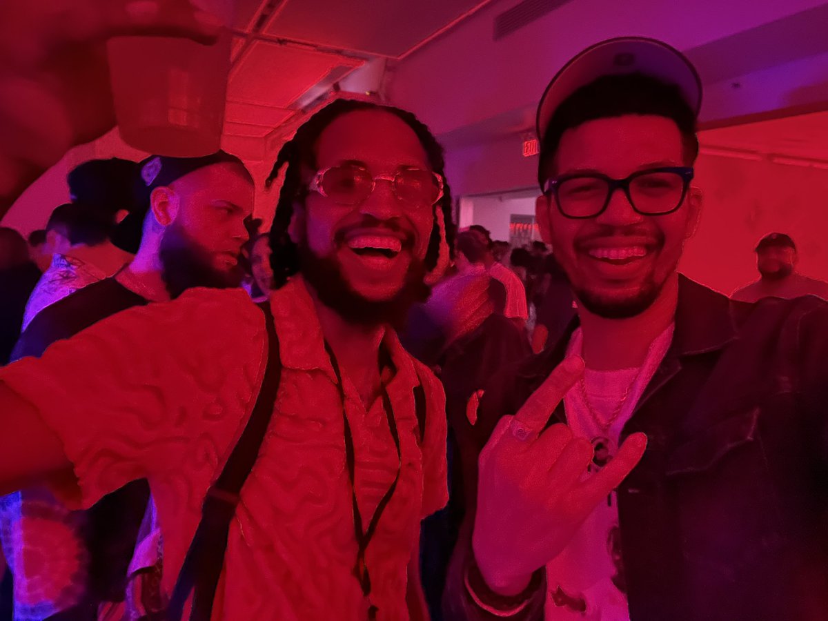 shakOmega's tweet image. Found out fam @BadFox4042 was in Web3 making hits I was bumping from @akidcalledbeast #BEASTFM. This #BAGMI LiFE real! #NoSiGNAL was lit! Bruh @SazzyNotAgain in the background btw!