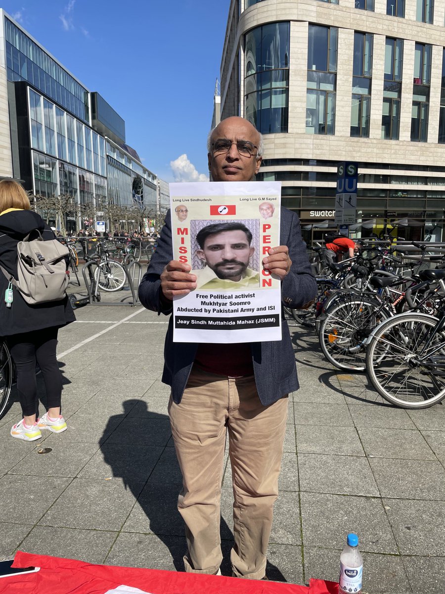 JSMM protested in Germany against the extrajudicial arrest &amp; enforced disappearances of political activists of Sindh by the Pakistan Army &amp; ISI.