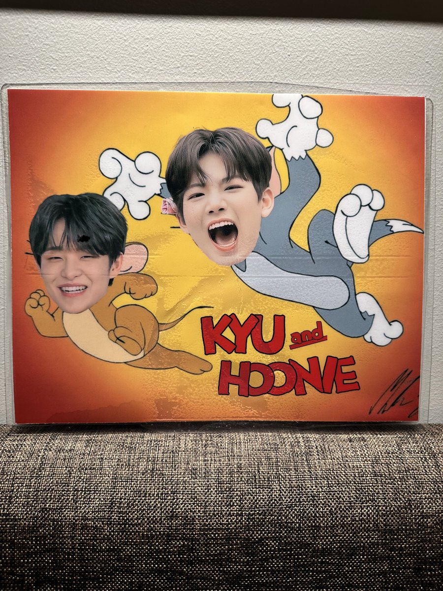 junkyuseum's tweet photo. Junkyu noticed my Tom and Jerry edit. 😭
So happy I made you laugh, babie. 🥺

@treasuremembers #JUNKYU #JIHOON #TREASUREinManila #HELLO_TOUR_IN_MANILA https://t.co/fo6OBKedte