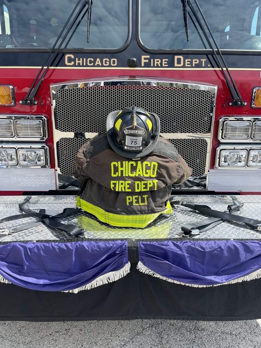 BartlettFire's tweet photo. Bartlett’s Honor Guard members attended the funeral service for both Lt. Jan Tchoryk &amp; FF Jermaine Pelt this week. https://t.co/AXrhSENA5U