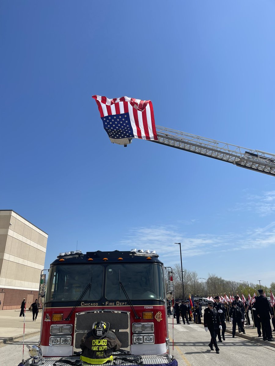 BartlettFire's tweet photo. Bartlett’s Honor Guard members attended the funeral service for both Lt. Jan Tchoryk &amp; FF Jermaine Pelt this week. https://t.co/AXrhSENA5U