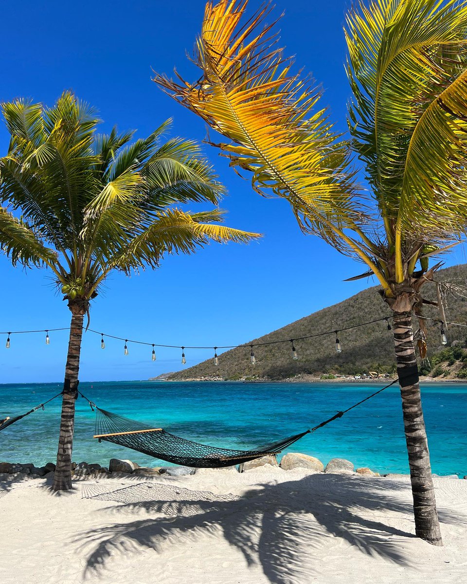 The weekend has begun and we have just the perfect spot for you! 🌴☀️🇻🇬

📸 packtobackpack (IG)
📍 @sabarockresort 

#bvi #britishvirginislands #bitterend #caribbean #sailing #caribbeanresort #caribbean #caribbeandestination #bviparadise #travel #virginislands #islandlife #OURBVI