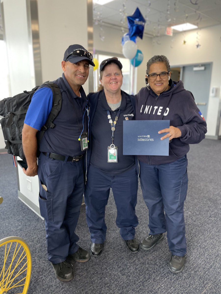 MandyIAH87's tweet photo. Milestone Celebration at IAH https://t.co/Ree28icr5a