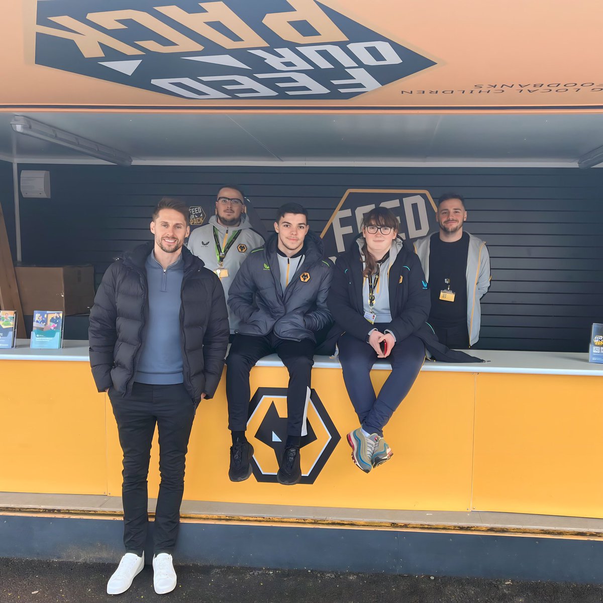 wwfcfoundation's tweet photo. 🚨 For fans attending today’s Premier League fixture with Brentford, a reminder that food donations can be dropped at the #FeedOurPack kiosk on the Fan Park from 12:00 - 14:45.
🤝 @_DaveEdwards
📦🍽️ | @Wolves https://t.co/mZGiXVNTBr