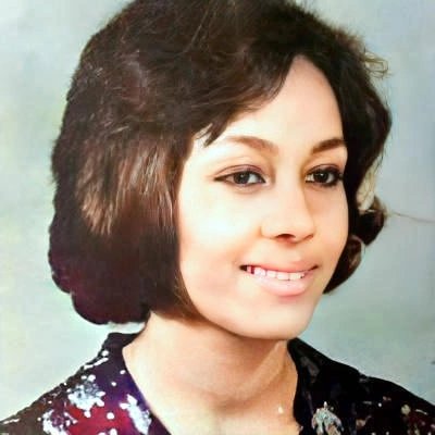 EdwinRoses's tweet photo. Murió el 14 de abril de 1972 en la clínica Gómez Patiño por traumas cerebrales y fue enterrada en el Cementerio de la Máximo Gómez. Su velatorio en la Protectora la Altagracia, en la avenida Bolívar de la ciudad de Santo Domingo se convirtió en una verdadera manifestación https://t.co/g26JObEvCw
