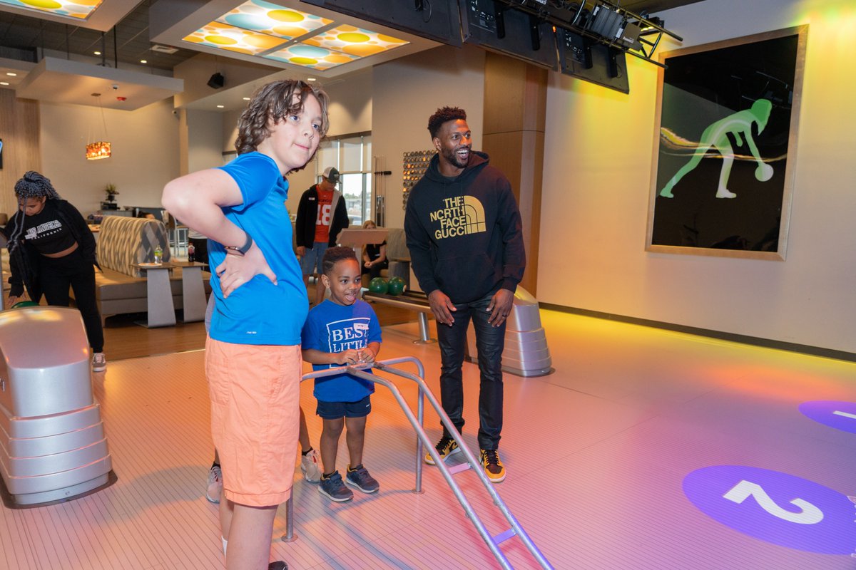 Emmanuel Sanders Foundation tweet media