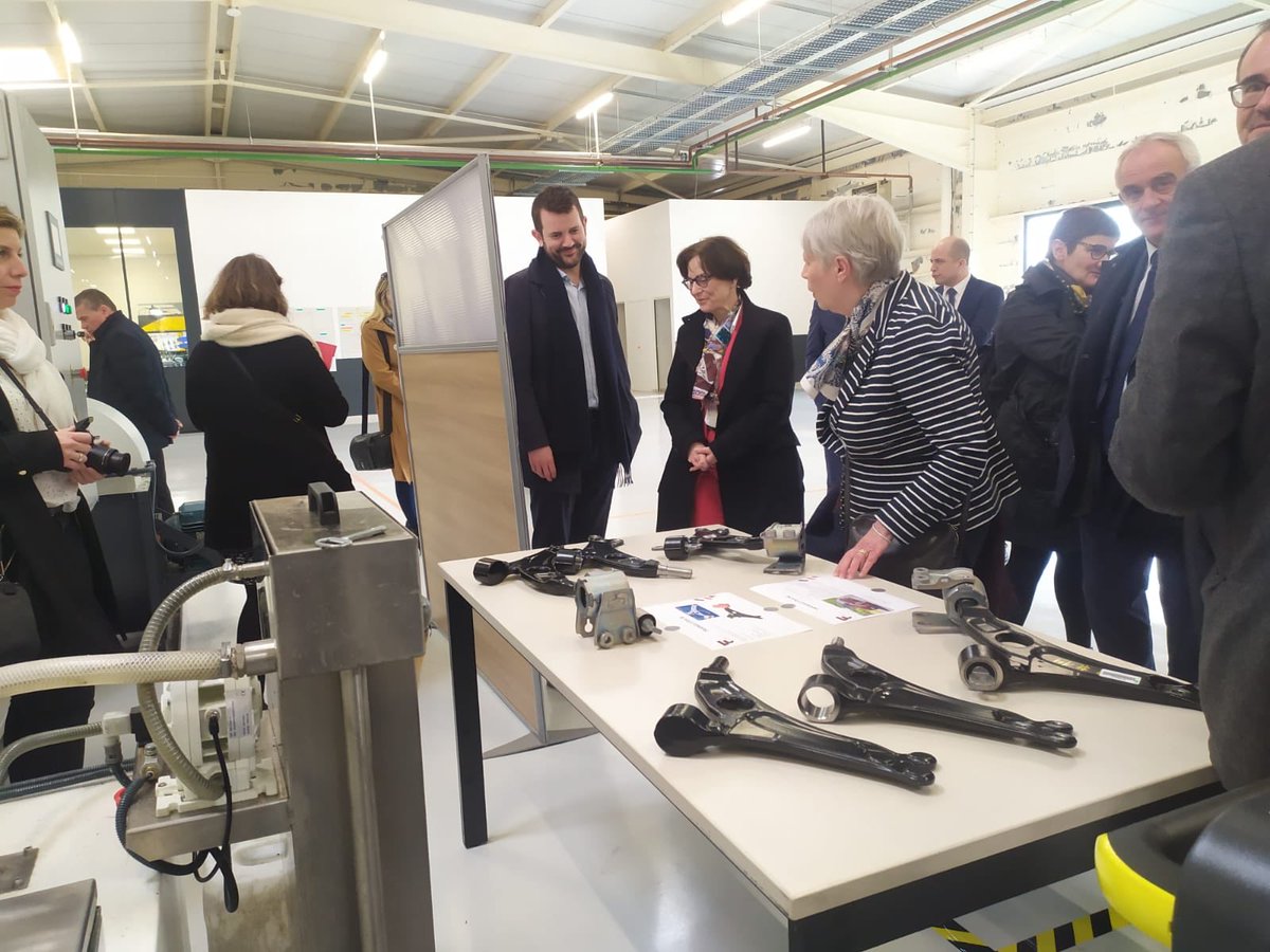 BentzChristophe's tweet photo. Journée terrain : visite des réalisations « coeur de ville » à #Chaumont et « petite ville de demain » #Nogent #Biesles & présentation des projets pour développer le tissu industriel de notre territoire.
Enfin, une belle rencontre avec le président des sapeurs pompiers 52. 👇 https://t.co/0wA4ENGoKF