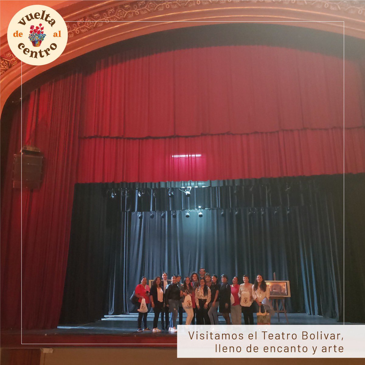 devueltalcentro's tweet photo. ¡Disfrutamos de la magia que nos envuelve cuando vamos #DeVueltaAlCentro! 🌺 Agradecemos a: @MetroTouring, #FruteriaMonserrate, @ZonalmSaenz, @PatrimonioQuito, La Casona de la Ronda, comerciantes del Centro Comercial Granada y #EPMMOP. 

Conoce más en: https://t.co/glW6T3EzoK https://t.co/shRneokWNm