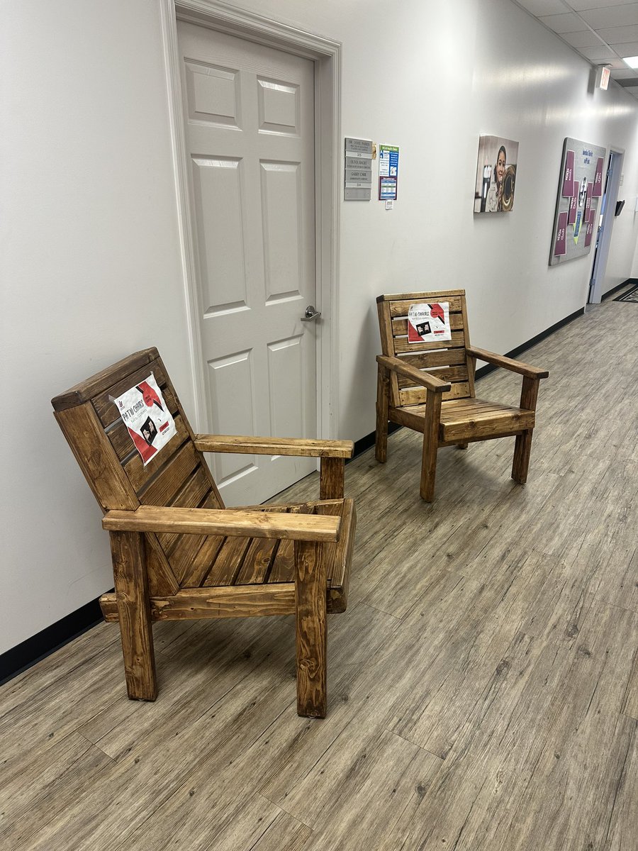 ystewart1's tweet photo. Chairs (you can purchase) built by HCS Construction Career Center Stds โ well worth the donation! GET YOURS TODAY! ๐ช๐๐พ๐ @hamcoschools #HCSFutureReady https://t.co/pfpred6z7T