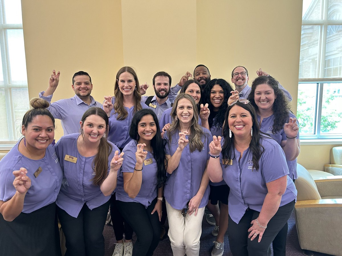 TCUAdmission's tweet photo. #GoPurpleFriday #ExperienceTCU https://t.co/9EjILb1z0Q