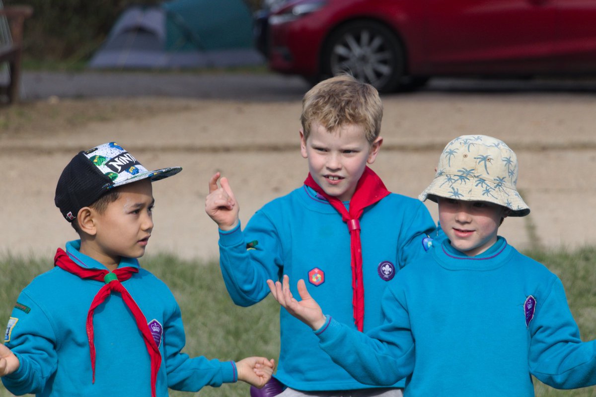 WestsideScouts's tweet photo. After showing we were all alive, awake, alert and enthusiastic, we also got to hear all the things our young people were thankful for, which included: the activities, the food, each other and all the hard work of our wonderful adult volunteers! https://t.co/bHvnwU5RtX