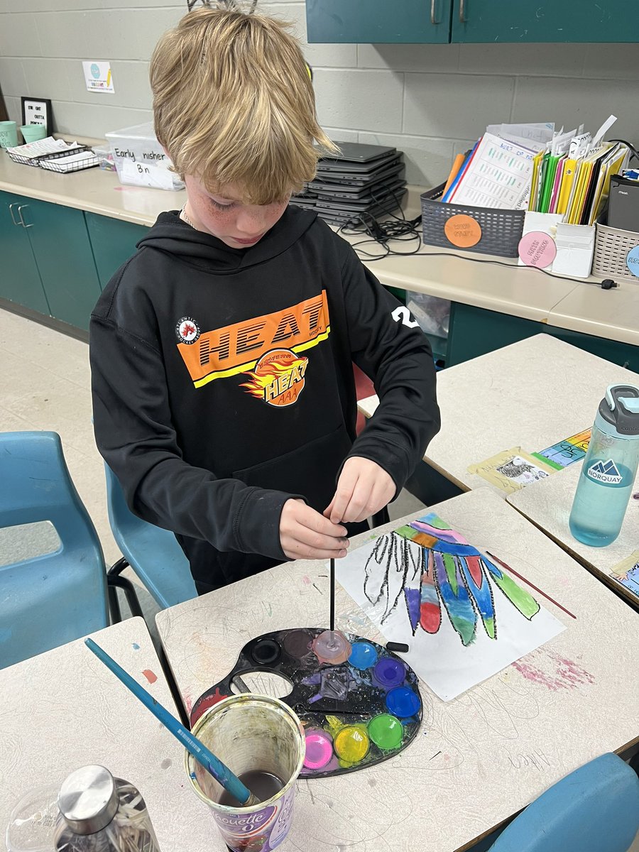 mspearson3's tweet photo. We love art Fridays! 🎨 https://t.co/M8A6SV0D4X