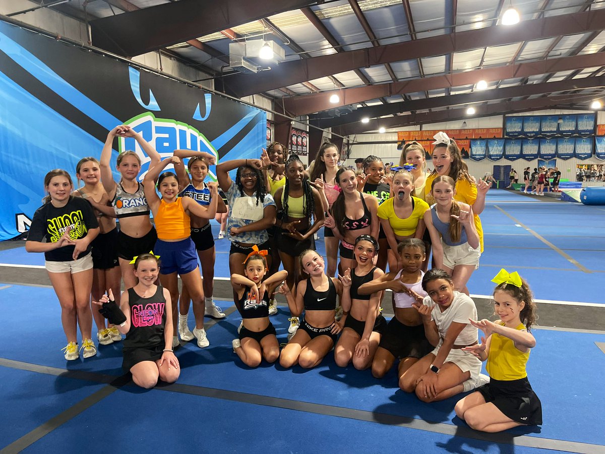 We had an AMAZING last week of practices!!! The sour sisters are READY to take on Regional Summit! 🍋💙💚