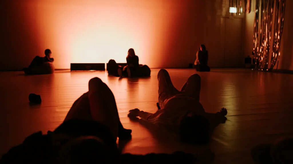CONTINUOUSdance's tweet photo. Join Lucy Suggate and Nancy May Roberts in the next CONTINUOUS Collaborations online conversation. 

Book now with @siobhandavies  https://t.co/Mgoxc2fLmY 

Marking final year of CONTINUOUS, we'll offer space to publicly share reflections from artists, galleries and audiences. https://t.co/R0uWFyTg9c