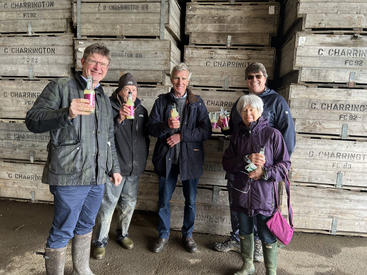 Greg Clark (@rthongregclark) on Twitter photo One of the delights of my beautiful constituency is our top fruit orchards.
But growers are having a tough time at the moment. So it was good to walk <a href="/_charringtons/">Alex Charrington</a> farm today with some of my independent apple growers to talk about how I can help.
#GardenofEngland #BIFGA One of the delights of my beautiful constituency is our top fruit orchards.
But growers are having a tough time at the moment. So it was good to walk <a href="/_charringtons/">Alex Charrington</a> farm today with some of my independent apple growers to talk about how I can help.
#GardenofEngland #BIFGA