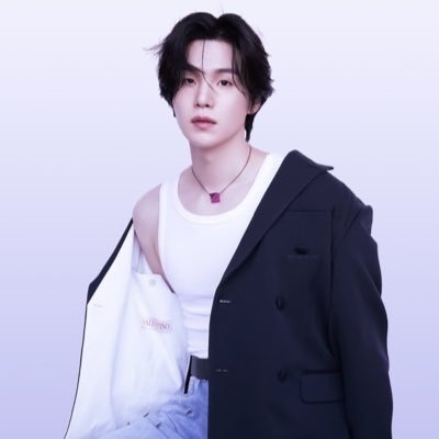 orangemsfits's tweet photo. Oy A gusto, wag mo nga akong ma Daan sa ganyan ah, nawala lang ako Ng ilang saglit❗🤭

My original Bias @BTS_twt @bts_bighit https://t.co/rt7dGDGwA0