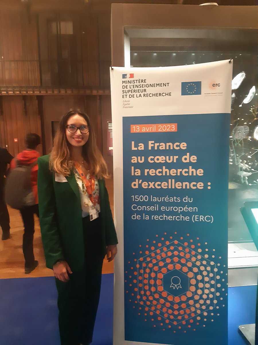 Vale_Favata92's tweet photo. Hier 13/04/2023 célébration au Museum d'Histoire Naturelle des 1500+ ERC en France en présence notamment de Mme @sretailleau Ministre
@sup_recherche
et Mme Maria Leptin, Presidente du Conseil européen de la recherche. 

La France est le 2ème pays en termes de financements du CER https://t.co/zVGrA6ByaR