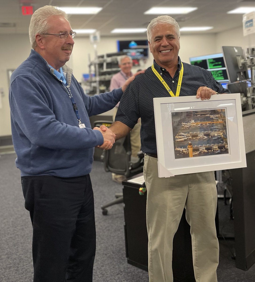 MandyIAH87's tweet photo. BB Chavez retirement party at IAH  44 years! Congrats BB! ⁦⁦@jbozboswell⁩ ⁦@MikeHannaUAL⁩ ⁦@united⁩ https://t.co/1PzNTipOg6