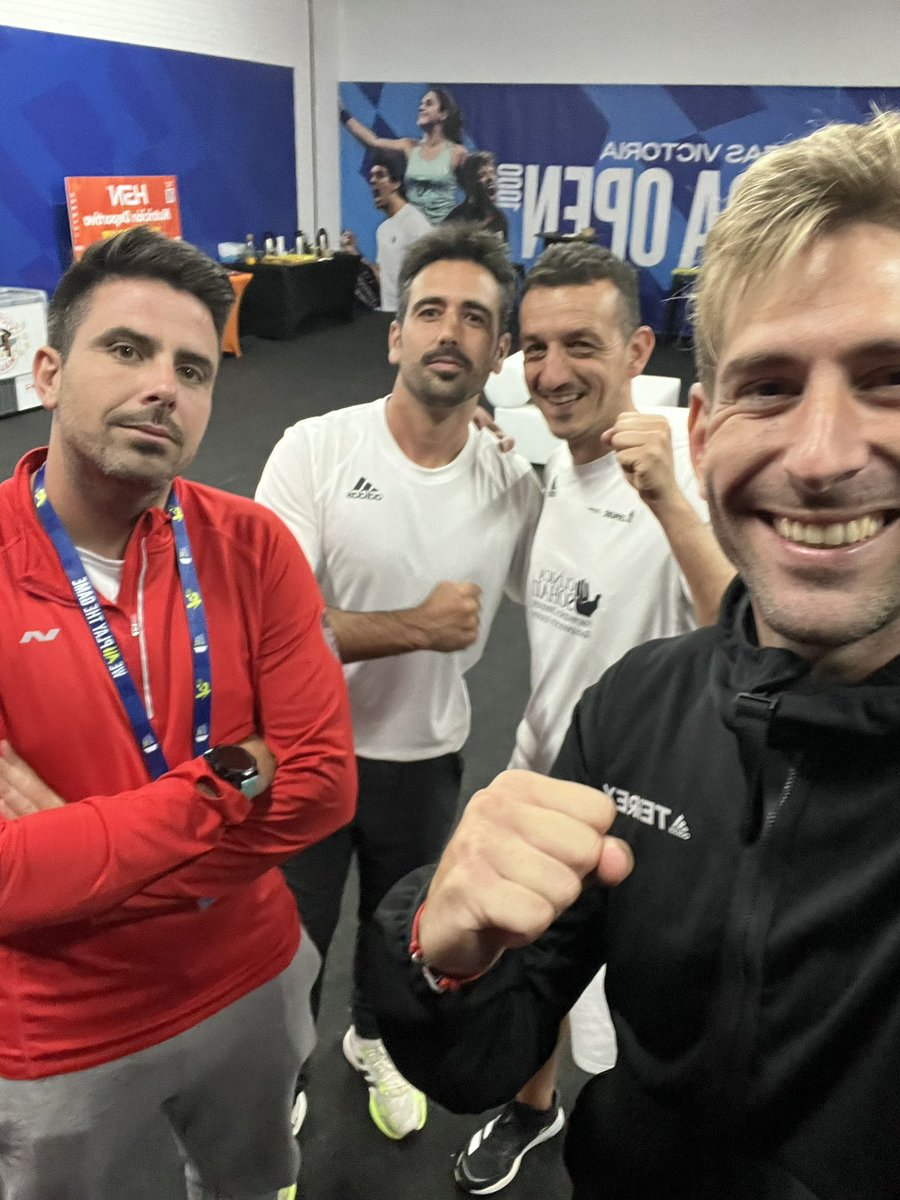11alexruiz's tweet photo. QUE BARBARIDAD GATOOO 🔥

Primeras semis del equipo !! Mucho trabajo, mucho esfuerzo y muchas ganas ! 😍

Mañana seguimos disfrutando de un día más en Andalucía 💚 

Vamos equipazoooo 🤟🏽 @JuuanTello @RodriOvide @J3Padel @cesardiazcasasola @vicente_a.physio https://t.co/qVCpR7X14i