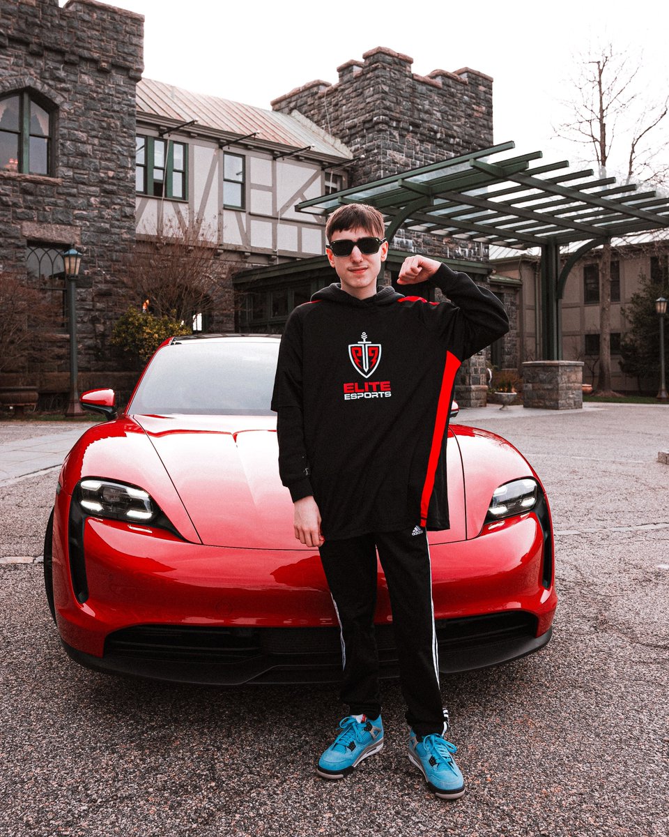 PeterbotFN's tweet photo. Joined @EliteEsports_ https://t.co/jKBmu2quph