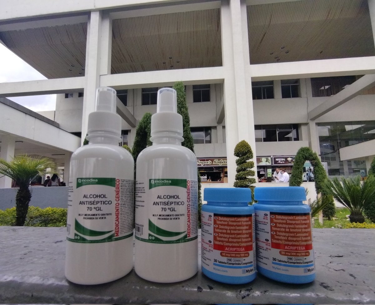 grupodeapoyovih's tweet photo. Hoy en cita médica en la Unidad de Atención Integral de @heugenioespejo de @Salud_Ec me entregaron:
• 2 frascos de alcohol antiséptico 70°
• 2 frascos de #Acriptega: Dolutegravir/Lamivudina/Tenofovir
No me entregaron #Mascarillas, ni #Condones
La Atención médica fue 👍👍👍 https://t.co/6xC1dtbvSF