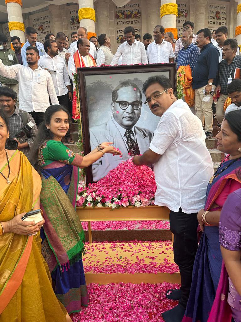 CMR_INC's tweet photo. Participated In the unveiling ceremony of India's tallest 125 feet statue of Dr BR Ambedkar at Necklace Road Which was introduced by our Hon’ble @TelanganaCMO  #KCR sir. Glimpses of the occasion 
#pridemovement 
#JaiBhim 
#brambedkarjayanti https://t.co/15EQpSdrmm