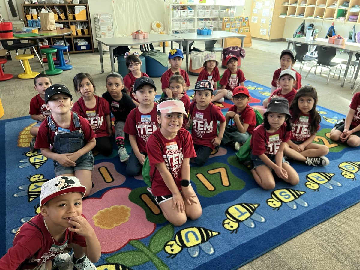 triciabadillo's tweet photo. These eager @BlantonBulldogs kinders are so excited for their field trip to the @DallasZoo! Thank you @CFBISD transportation for providing the highlight of their day, too “the big yellow 🚌”!! 🐒🦍🐯🦁🐘🚌 @EldredgeWendy @DlrMaggie @MadyClowers @missortizsclass @MrsHandley314 https://t.co/ZoNY8b1MNW