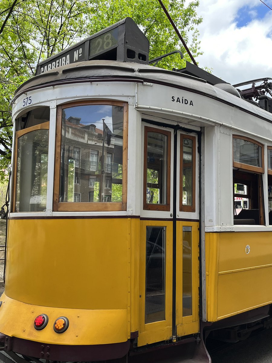 JetTCN's tweet photo. BREAKING NEWS: The first #cnft influencer just has been identified! Itβs a tram π€£ #Lisbon #line28 thanks a lot for shilling @TurtleConNFT
#weshilldifferently #NFTCommunity #nft #nfts https://t.co/jlCAkFOjZP