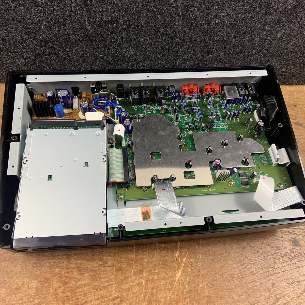 cocohankerson's tweet image. 🔹A Boss BR-8 has arrived at the shop and will be ready for purchase soon!

🔹I am claiming I will get my hands on a Boss BR-532 here soon.

🔹I really really really love multitrack recorders and field recorders!

#audiogear #audioshop #audiogeargeek #multitrackrecorders #audio