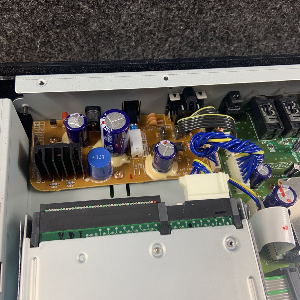 cocohankerson's tweet image. 🔹A Boss BR-8 has arrived at the shop and will be ready for purchase soon!

🔹I am claiming I will get my hands on a Boss BR-532 here soon.

🔹I really really really love multitrack recorders and field recorders!

#audiogear #audioshop #audiogeargeek #multitrackrecorders #audio