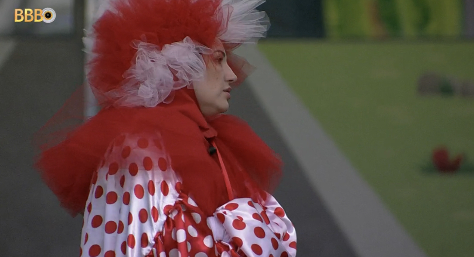 Dantinhas's tweet photo. Amanda: "Sou uma piada pra vocês, Brasil?" #BBB23 https://t.co/IcjjG5pzol