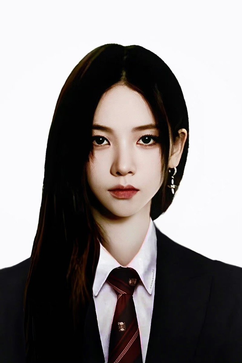 Kivst2's tweet photo. omg

#KARINA #유지민 #카리나 #カリナ  
#aespa #에스파 #エスパ https://t.co/kStGBzFcux