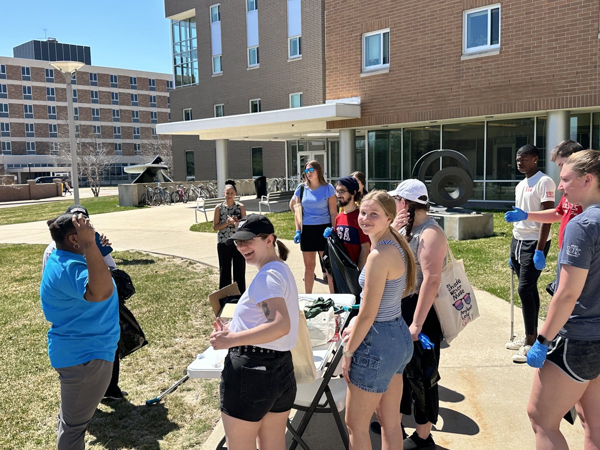 Oakland University Housing tweet media